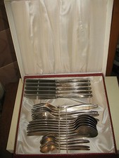 Versilbertes Besteck von