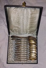 Altes versilbertes Besteck in