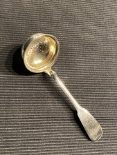 Antikes versilbertes Teesieb